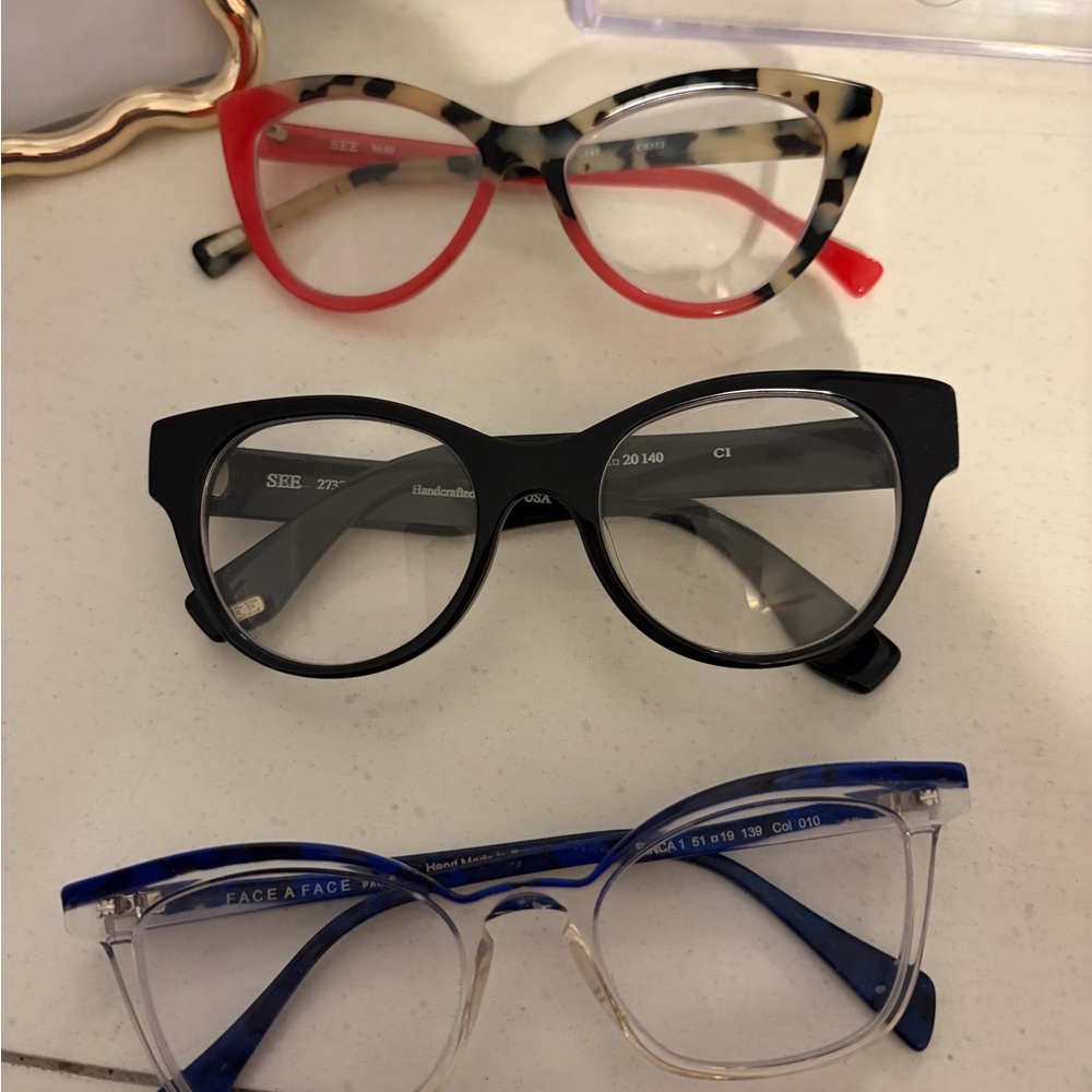 Stylish womens Glasses Set - 50.00 each. Retail is 400-600 each